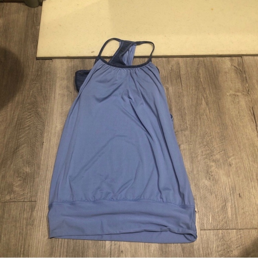 Lululemon tank top size 6